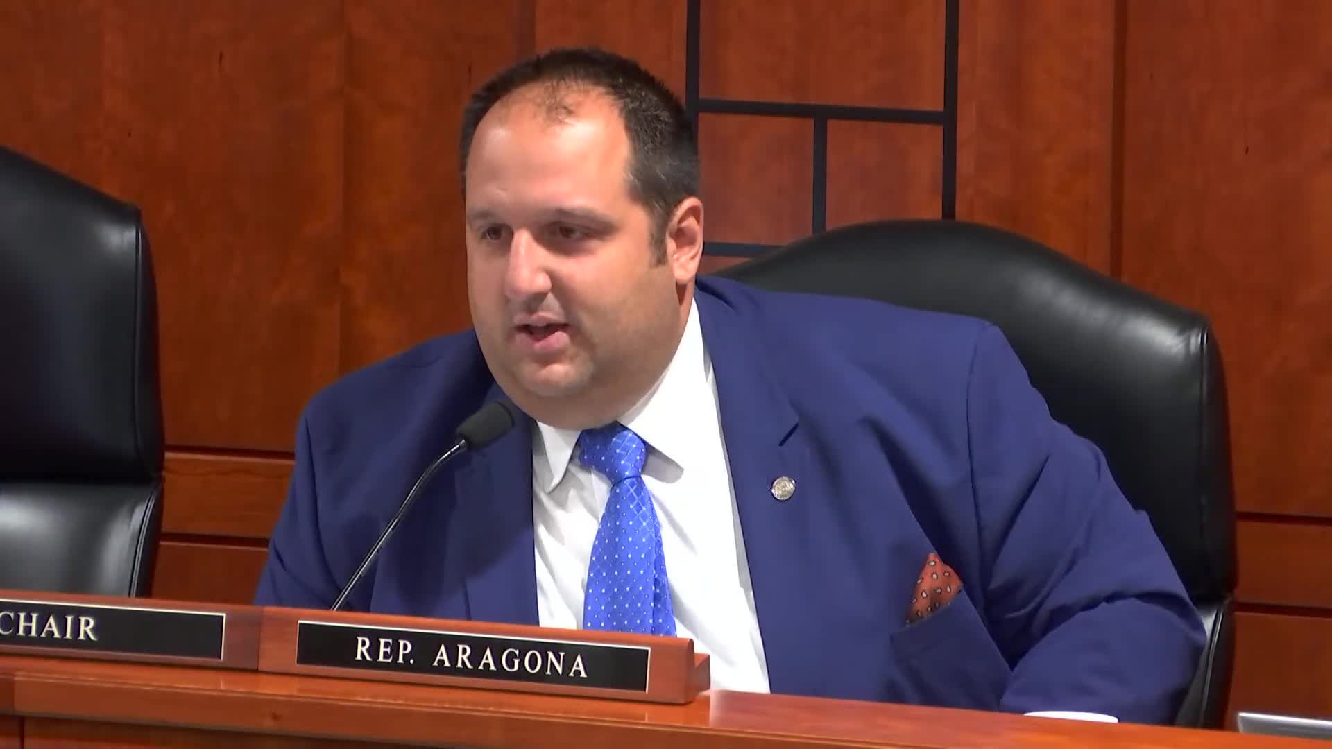 Representative Roth Proposes New Bill Allowing Dogs at Wineries and Breweries