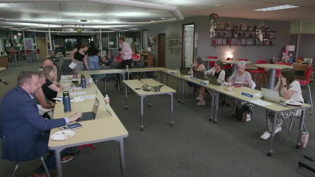 Board reviews first reading of policy BEDB to streamline meeting agenda; second reading set for Sept. 17