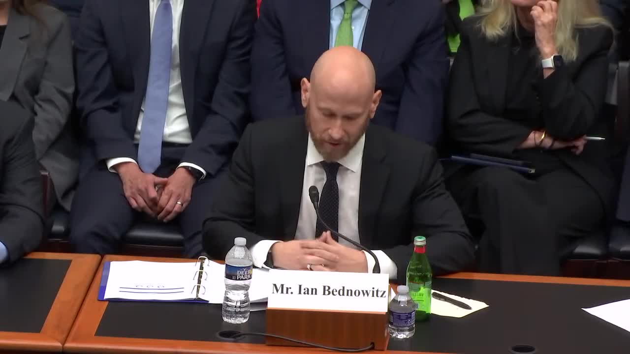 Congressman Foster advocates mobile ID adoption to combat escalating financial scams