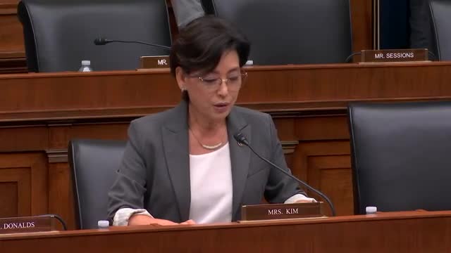 Lawmakers Debate Disclosure Rules for Banking Stress Tests