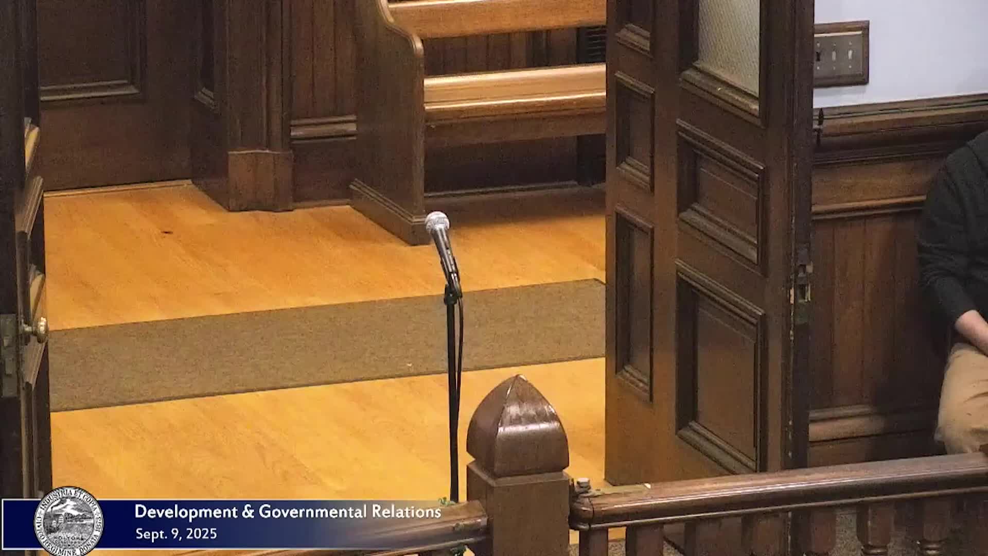 Committee unanimously backs removing reverter on 689 Main Street to clear way for self-storage redevelopment