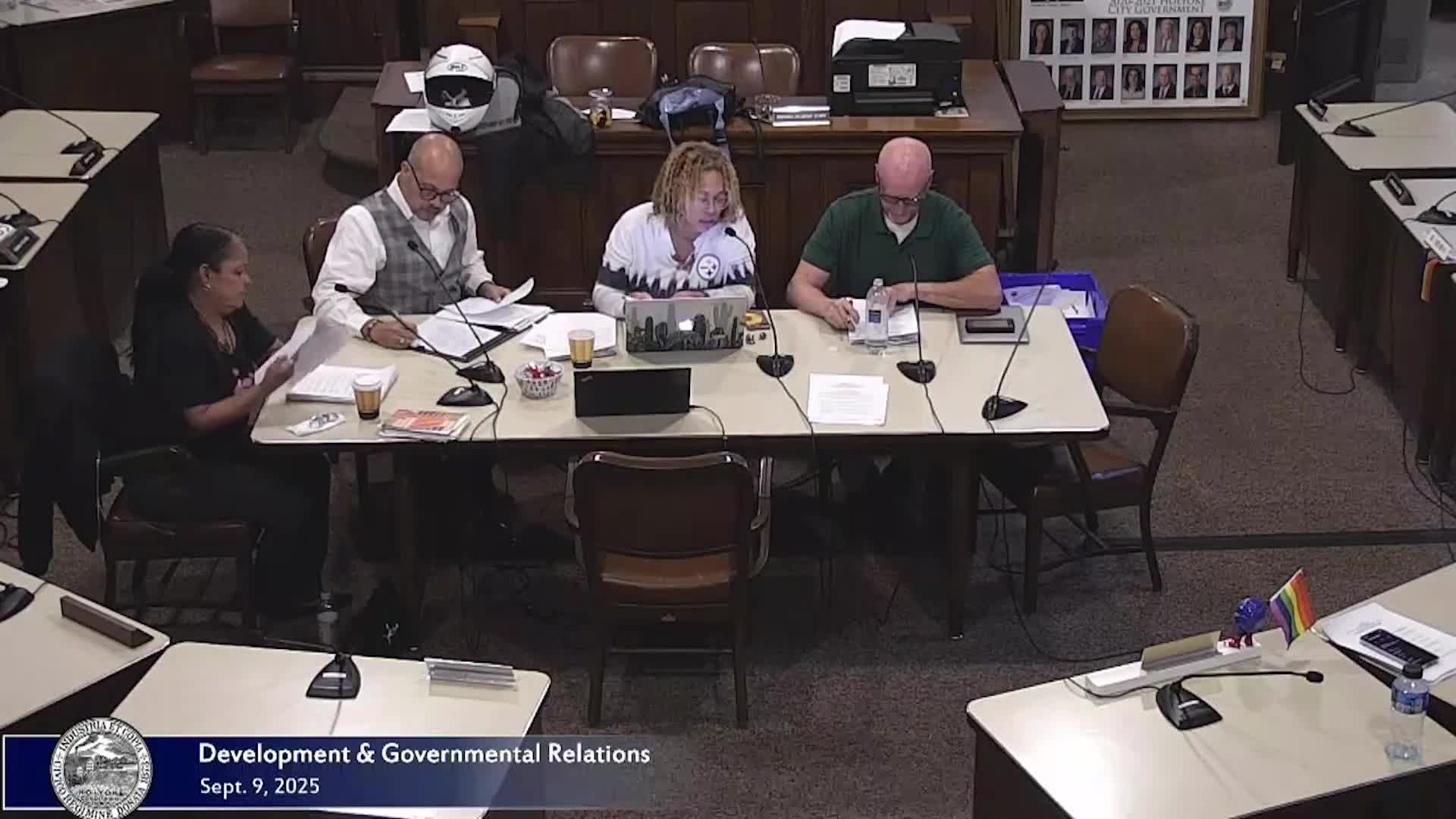 Committee approves street vendor permit for Raul Montes pending Board of Health sign-off and fee payment