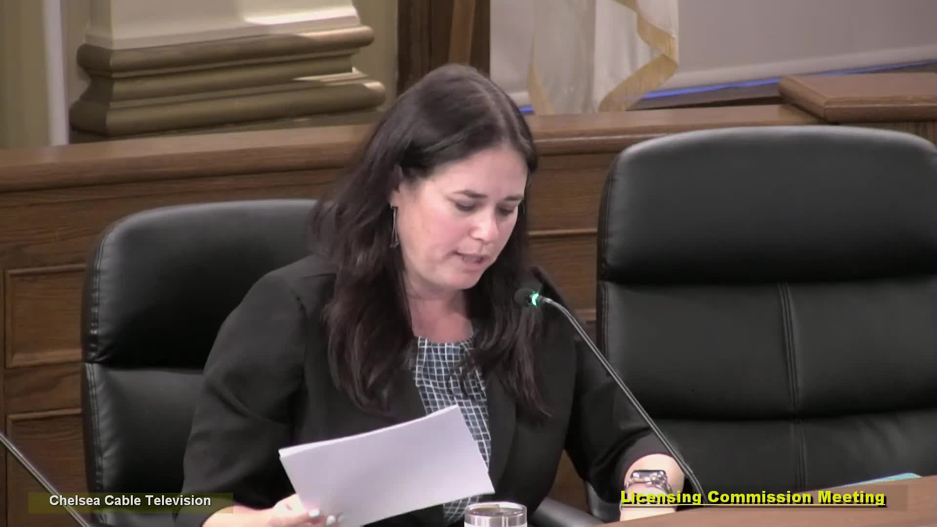 Chelsea licensing clerk relays request to allow 2 a.m. bar hours; commission declines public-hearing motion