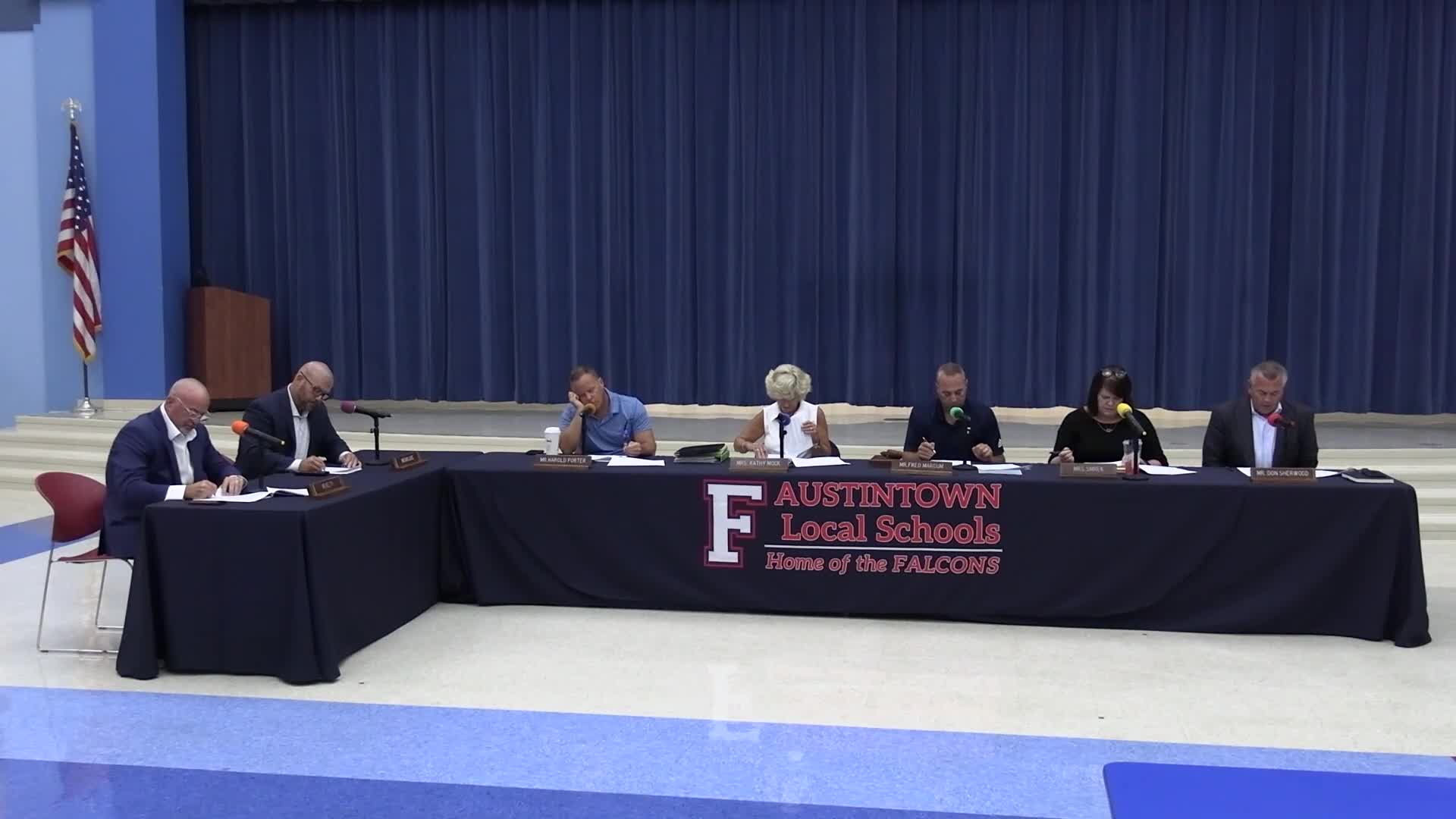 Austintown board approves 2025–26 handbooks, gifted plan, LPDC schedule and sets meal prices though free lunch program continues