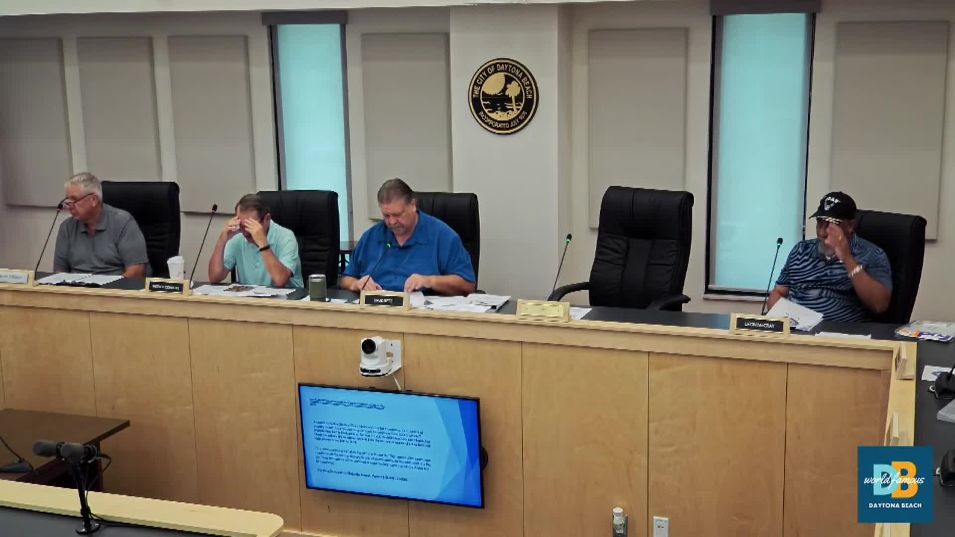 Board approves narrow-flag‑lot variance to allow duplex infill on Magnolia Avenue