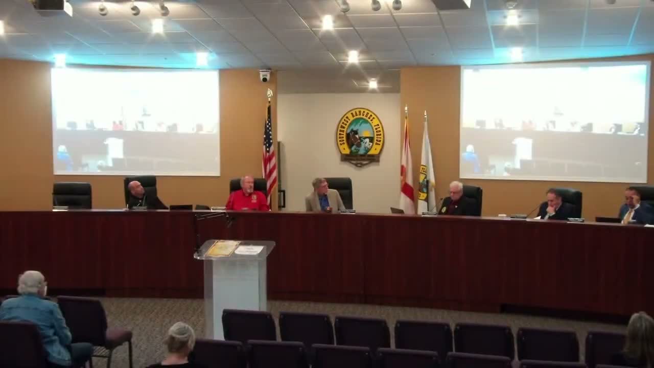 Council extends farmers market season, adds composting commitment and plastics guidance