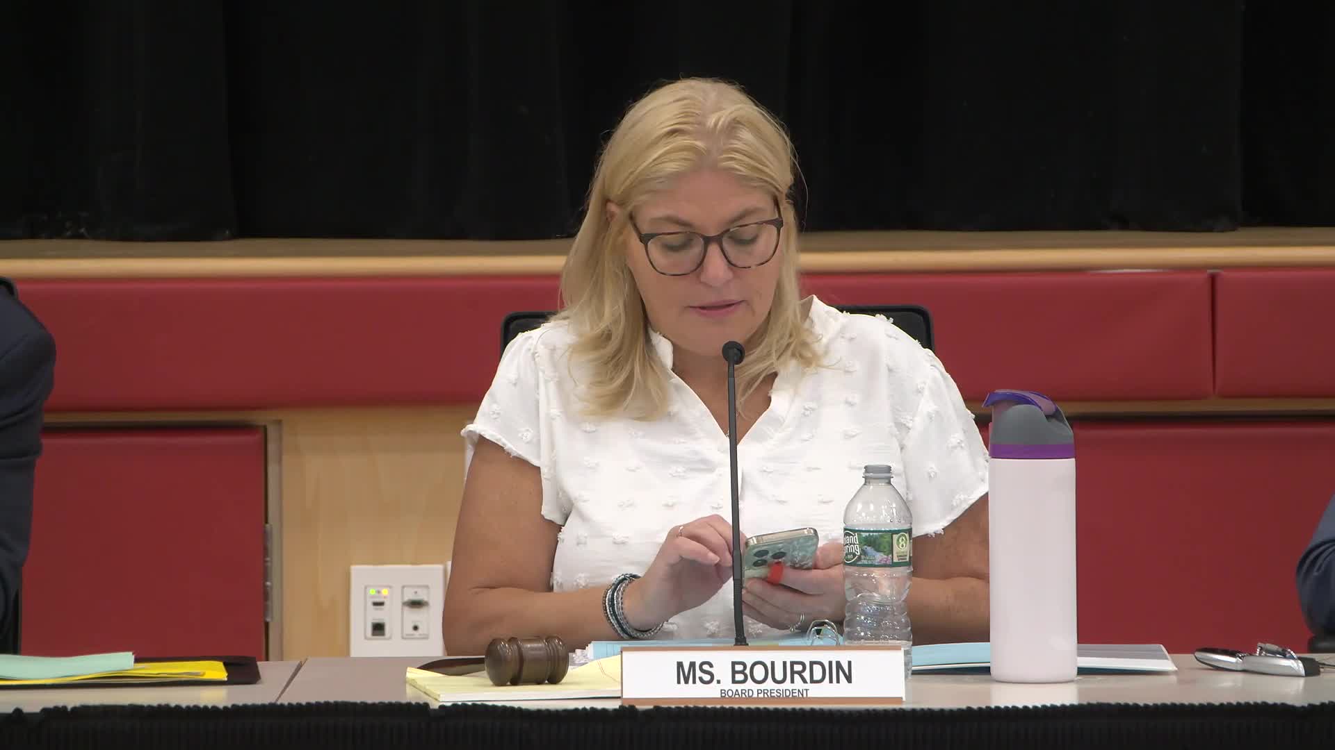 Woodbridge parents say box trucks bought to replace decommissioned band buses lack space; district urges coordination