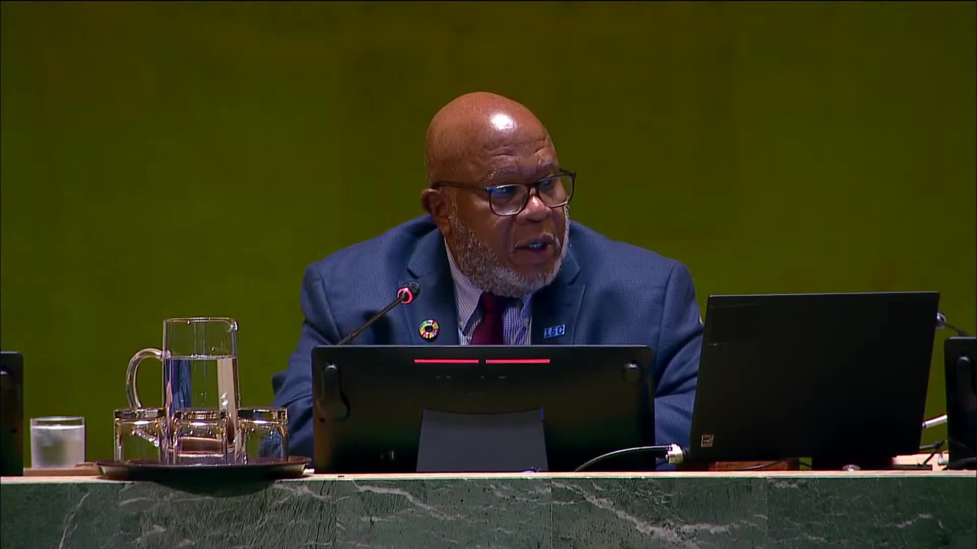 UN General Assembly Adopts Resolution on Gaza Protection Amidst Ongoing Conflict