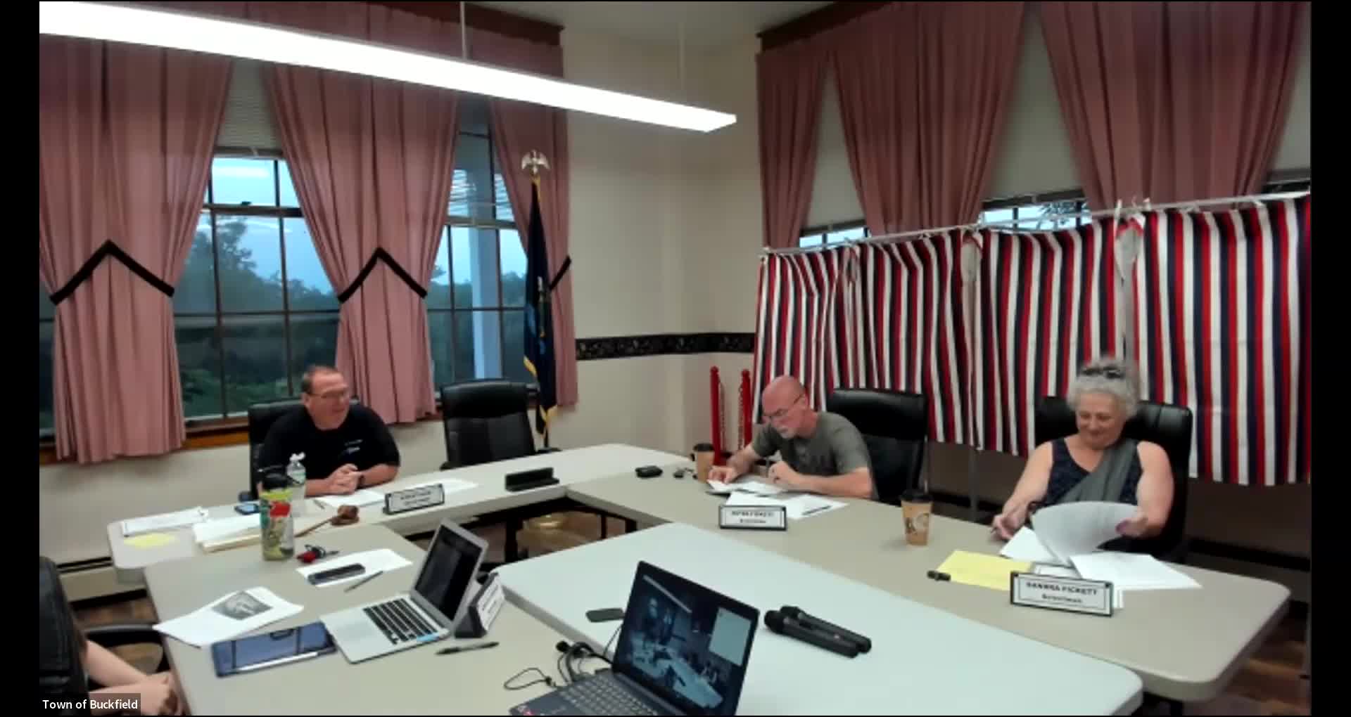 Buckfield rescue seeks options as ambulance ages; board asks for repair quotes and purchase cost comparisons