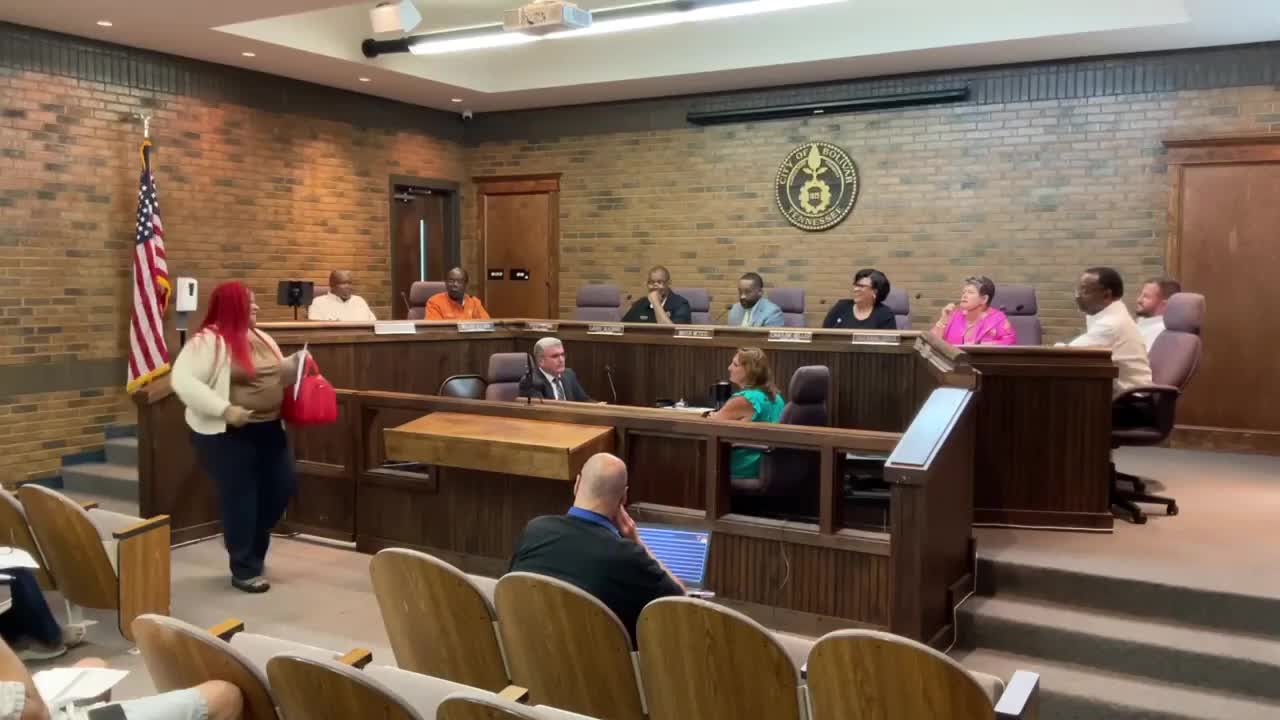 Council OKs first reading to allow professional services, limited food in hospital-adjacent H-1 zone