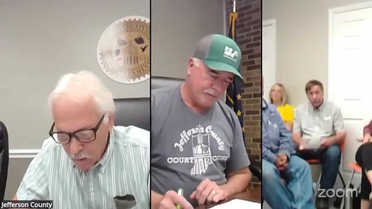 Jefferson County adopts zoning amendment to allow commercial solar, rejects larger neighbor setback