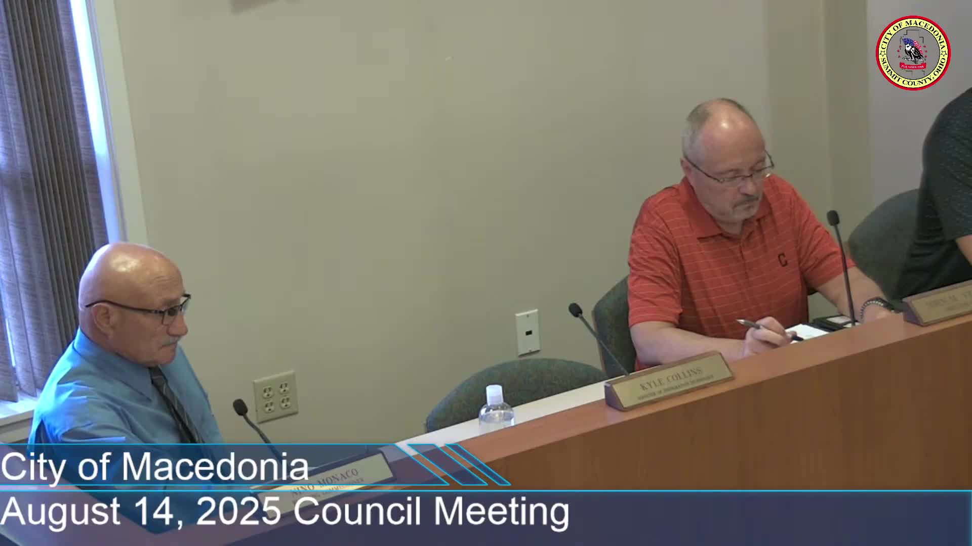 Council hears first reading of TIF for Divinity Landing; staff says notice to schools required