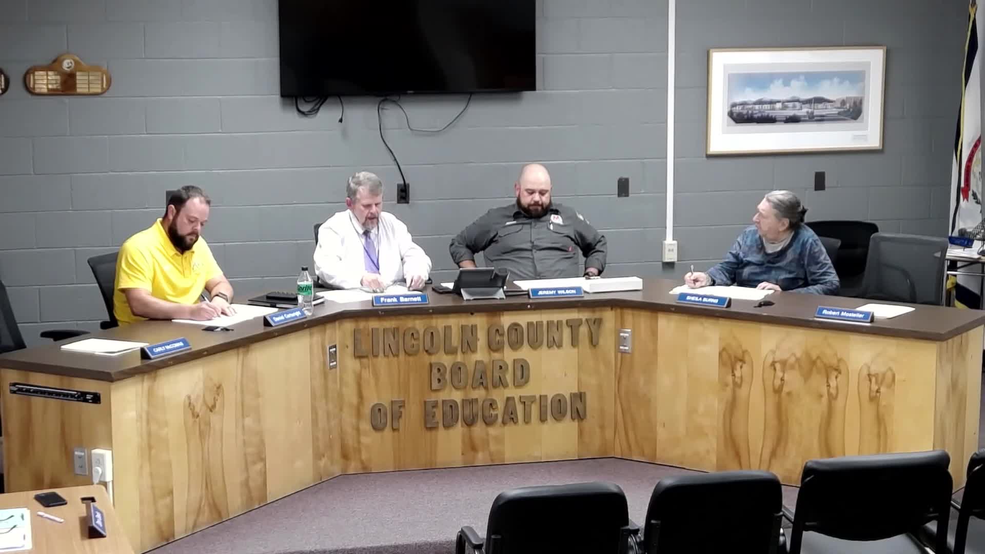 Board hears instructional update: teacher academy attendance, Khan Academy and high‑school programs