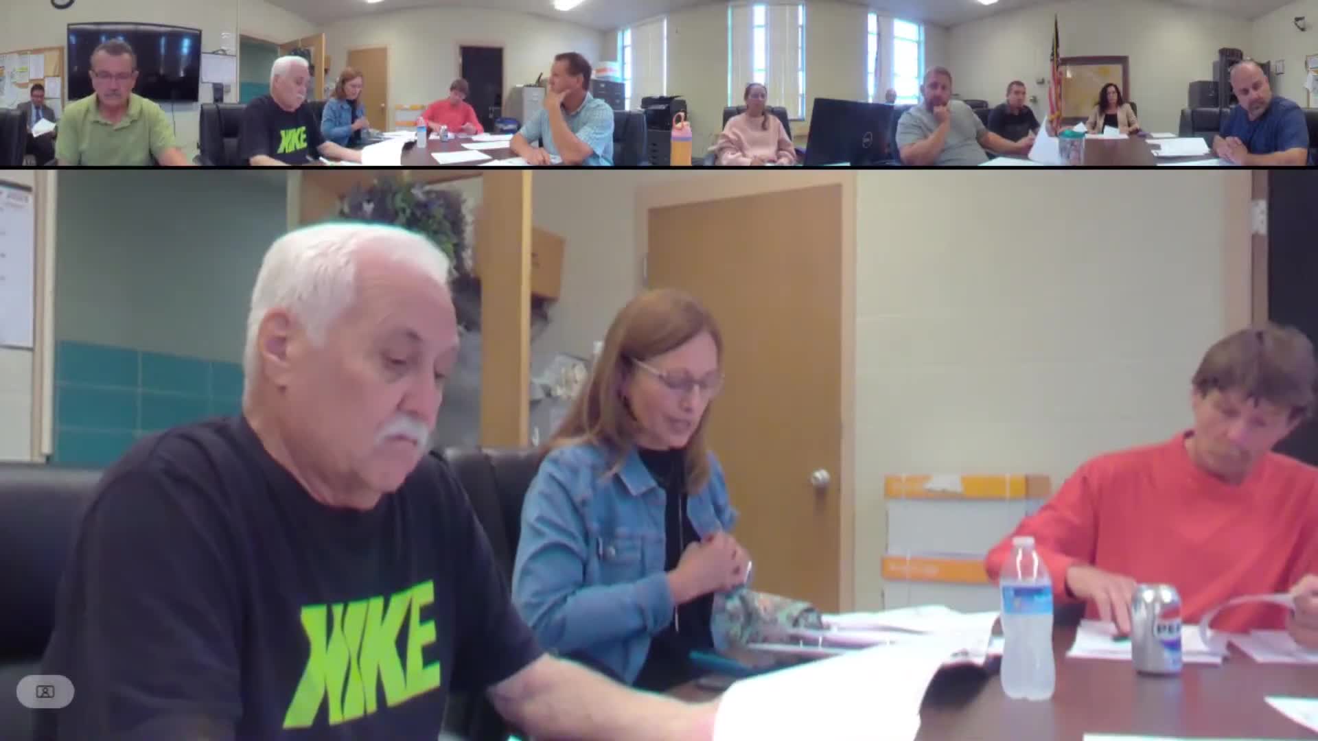 Council members say Sixth Street landscaping business meets city driveway rules despite neighbor complaints