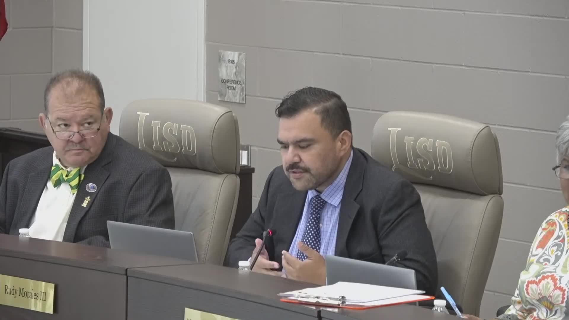 LISD Discusses 3 Phase Plan to Address Salary Inequities and Strategic Deficit