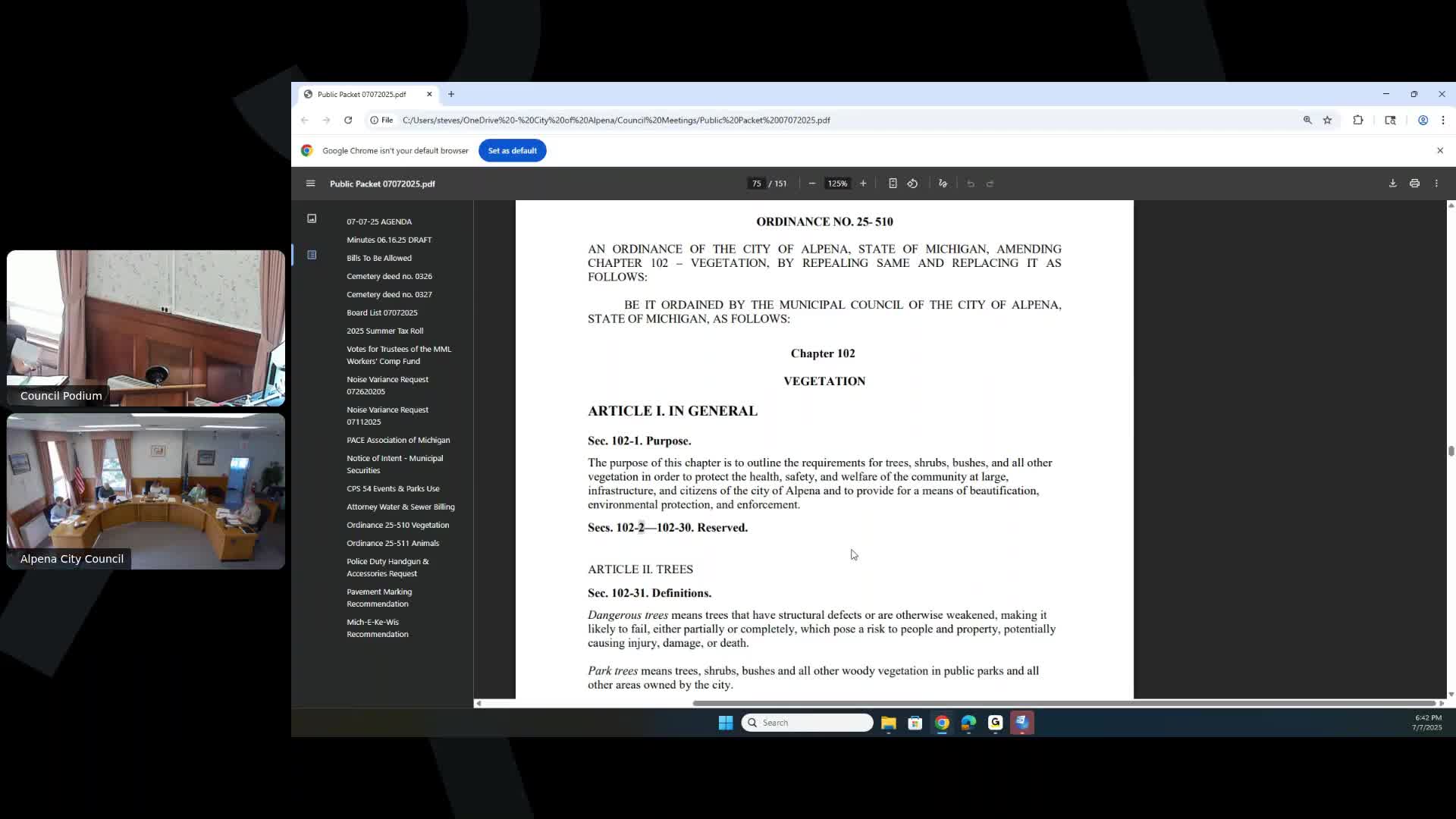 Council holds first reading of new vegetation ordinance to replace Chapter 102