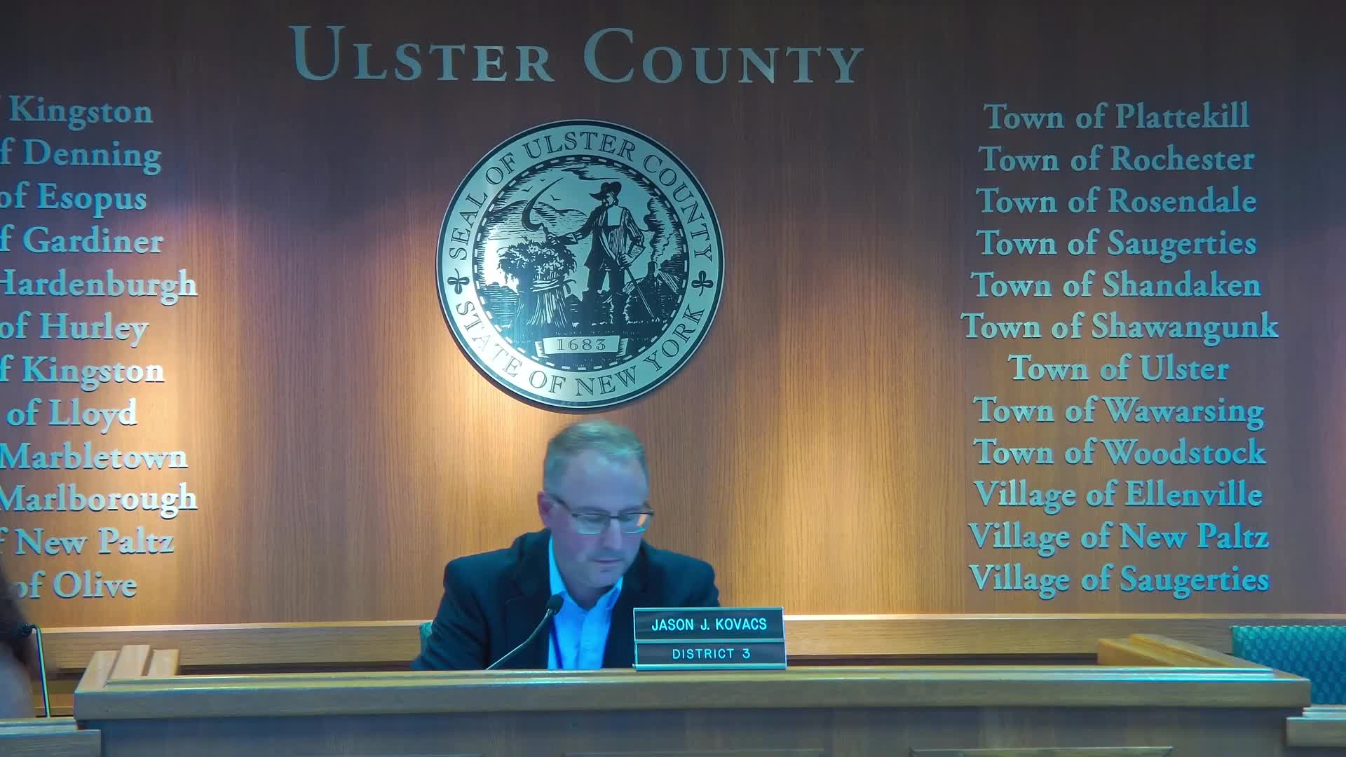 Ulster County approves $50,000 to secure outside counsel for county clerk in out‑of‑state litigation