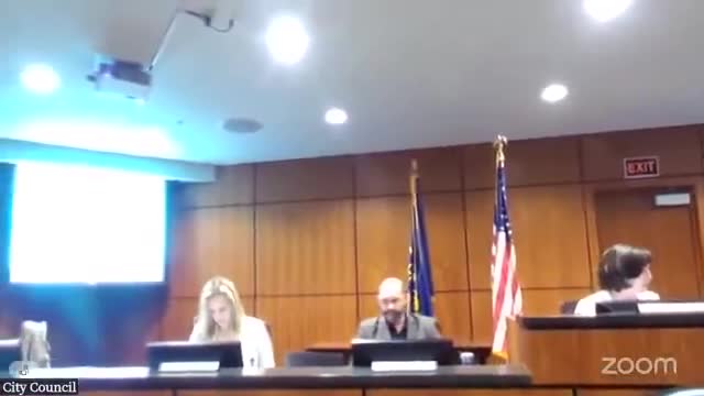 Independence council ratifies two labor contracts and approves liquor-license renewals