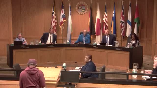 Public Commenter Urges Dayton Commission to Explain Support for Israel amid Gaza Conflict