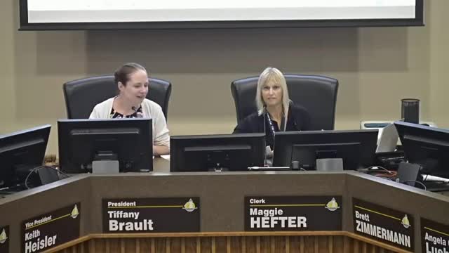 New interim Lakeside Municipal Court judge introduces himself, cites law enforcement background