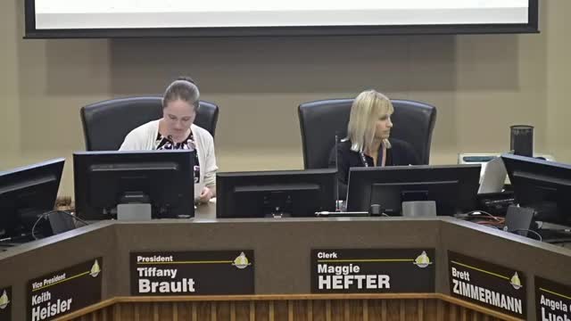 Resident asks council to consider ordinance for nonrunning vehicles after motorhome moved repeatedly into neighborhood