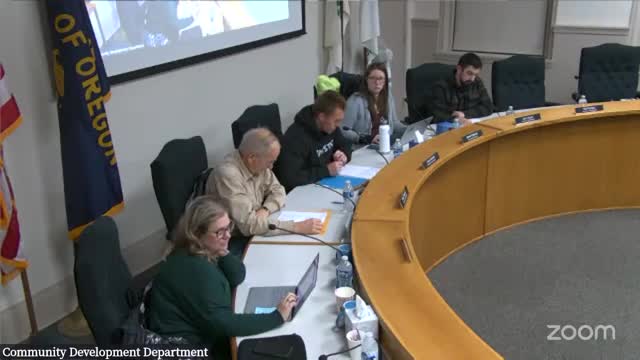 City Council reviews meeting minutes and public safety concerns over retaining wall