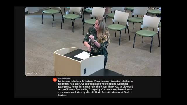 Rio Rancho schools present first reading of new law-driven phone-and-device restriction policy