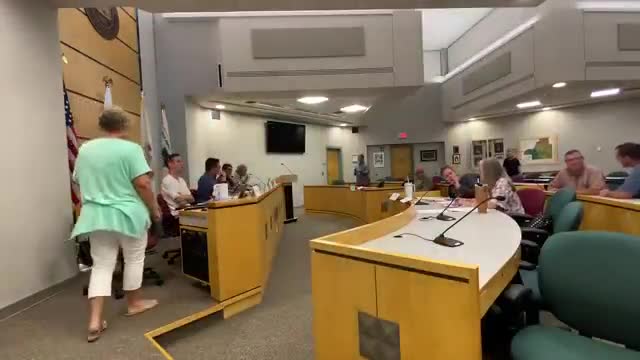 Planning commissioners attach screening, signage and soil protections to Elm Grove 5 MW solar petition