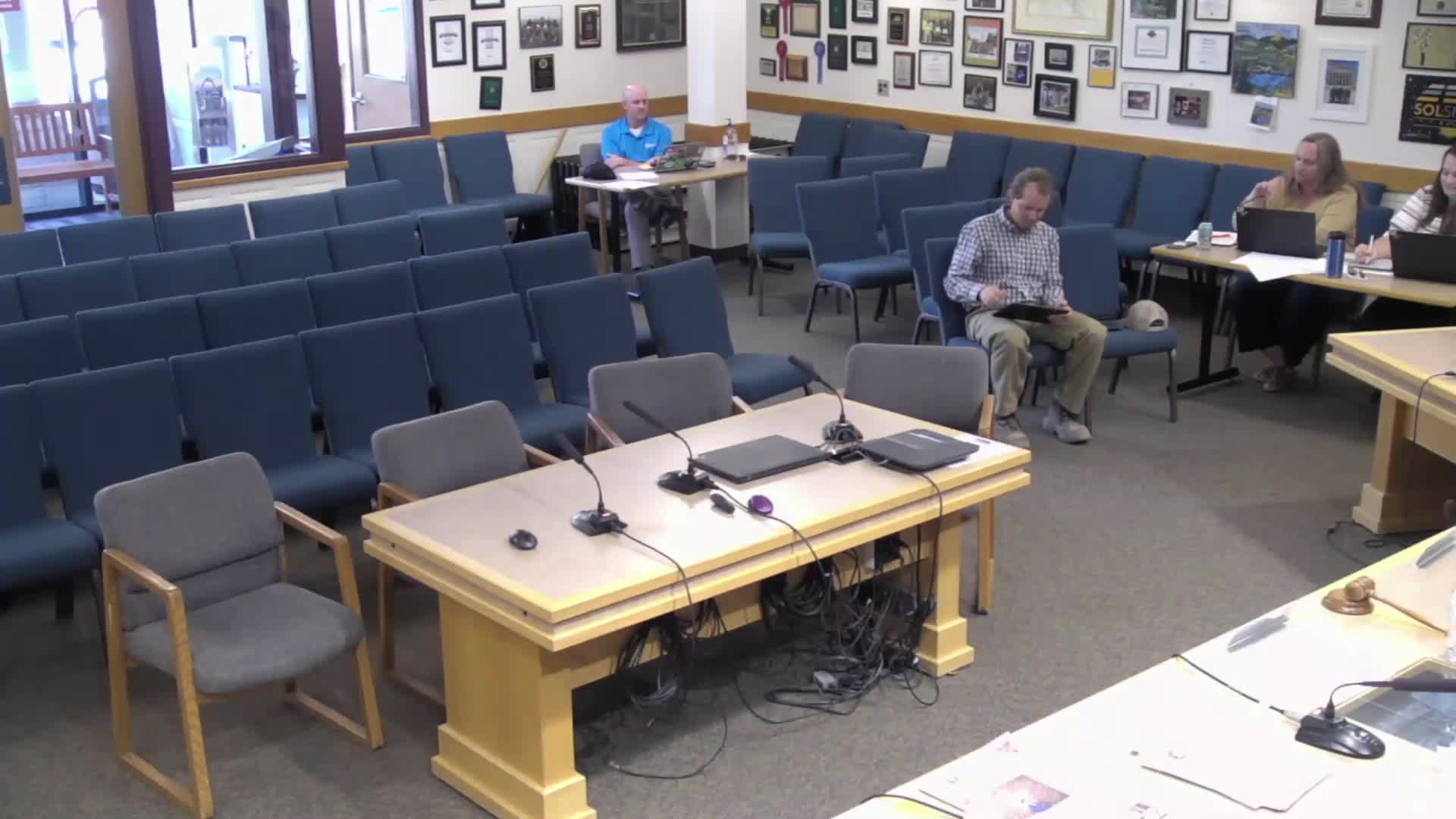 Parachute Transit (PATS) and RFTA highlight ridership, fleet grants and options for on-demand service