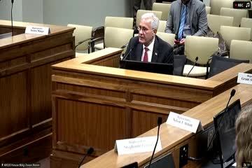 Panel backs bill to repeal license requirement for hiking on some wildlife management areas