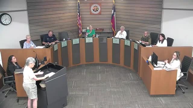 Residents press for clearer tree and vegetation guidance; city cites 14-foot clearance ordinance