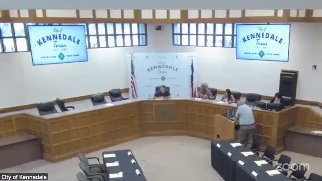 Commission recommends replat at 220 Spring Branch with private fire-access drive