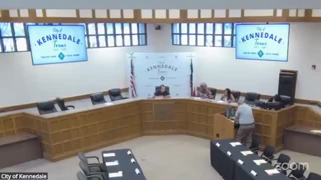 Kennedale P&Z backs three‑lot replat at end of Spring Branch with private fire‑access drive required