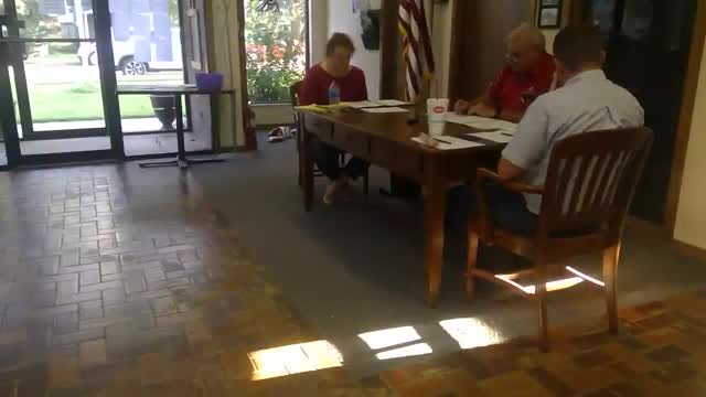 Town considers hiring outside counsel to clarify open-meeting public‑comment duties