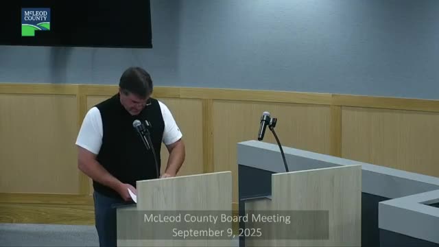 Board approves preliminary plat for 4.76‑acre lot near existing feedlot in Hutchinson Township