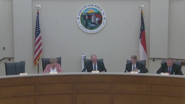 Council revises field‑use rules for Oak Ridge Youth Association, lowers insurance requirement