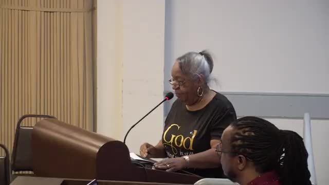 Resident opposes proposed council time limits; mayor says measure targets regular sessions