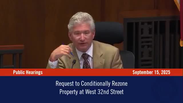 Dubuque council delays final vote on minimum-revenue guarantee for commercial air service