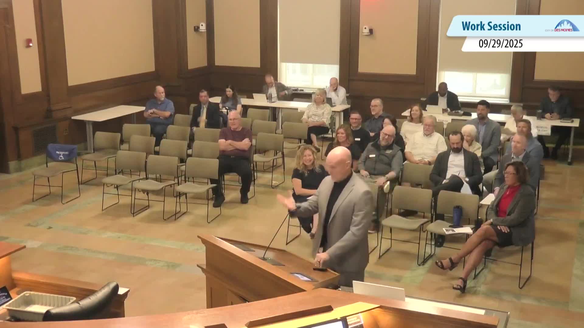 Des Moines parks officials report record use, volunteer surge and $18.4 million budget in work‑session briefing