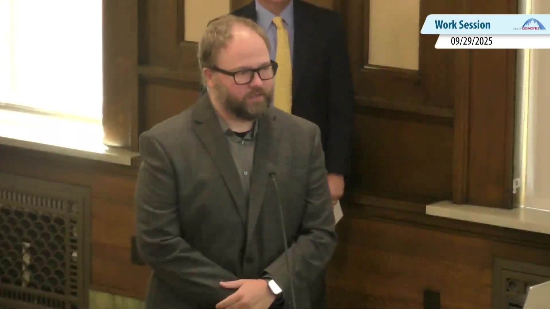 Des Moines fleet services outlines hybrid vehicle push, quarterly fuel contracting and mechanic recruitment plan