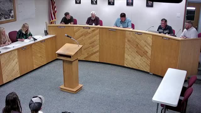 Sydney council hears request to allow backyard chickens, takes no action