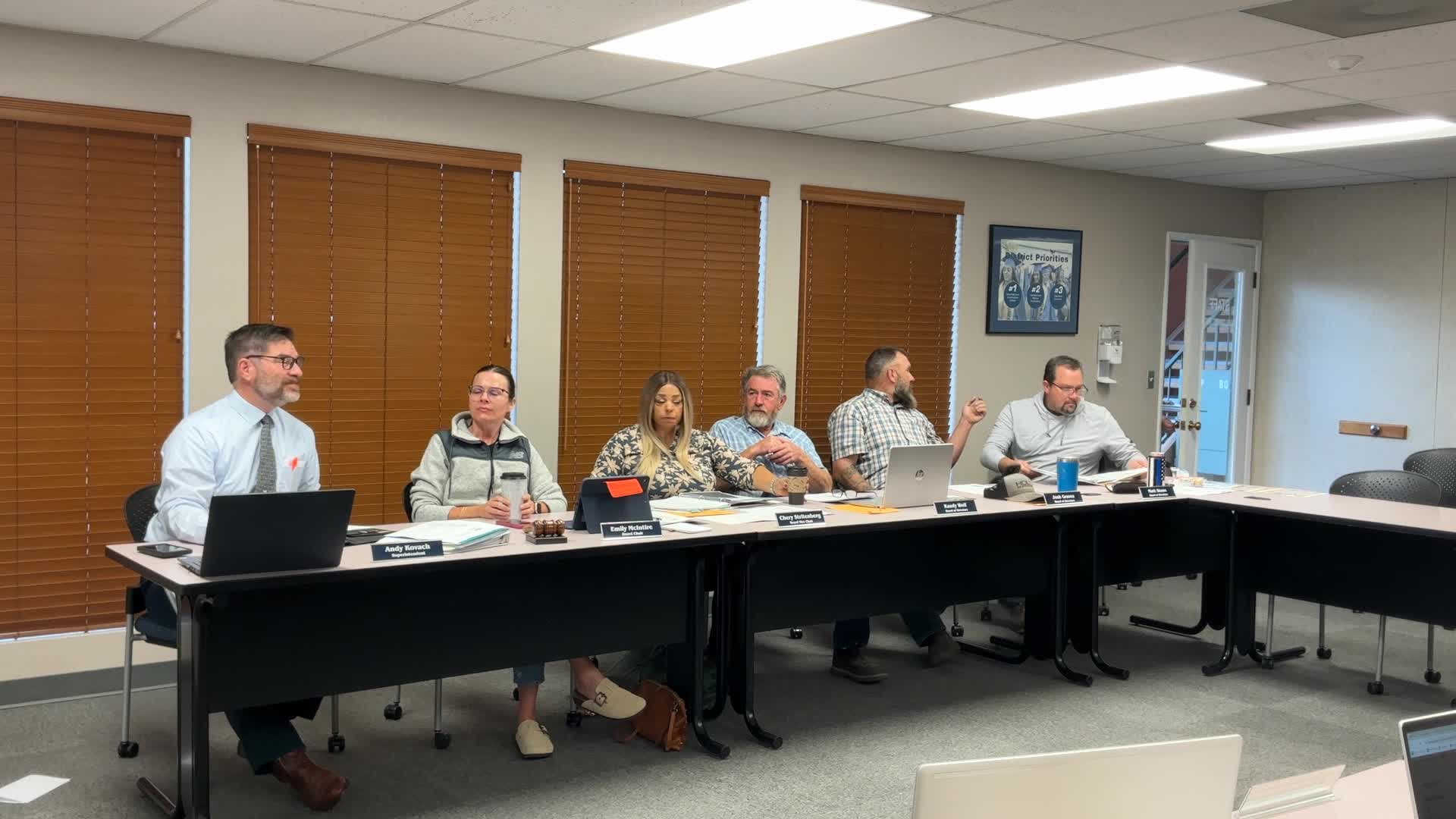 Consultants Outline Five-Stage Process for Selecting New School Superintendent