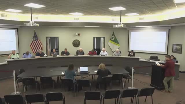 Commission approves Cedar Tree Summit site plan, grants driveway‑width variance