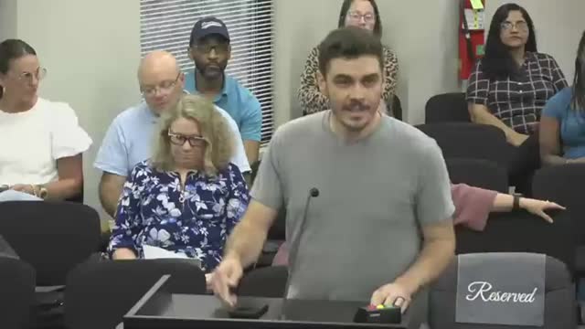 Lebanon residents press council for help with parking, HOA turnover at Villages of Hunters Point