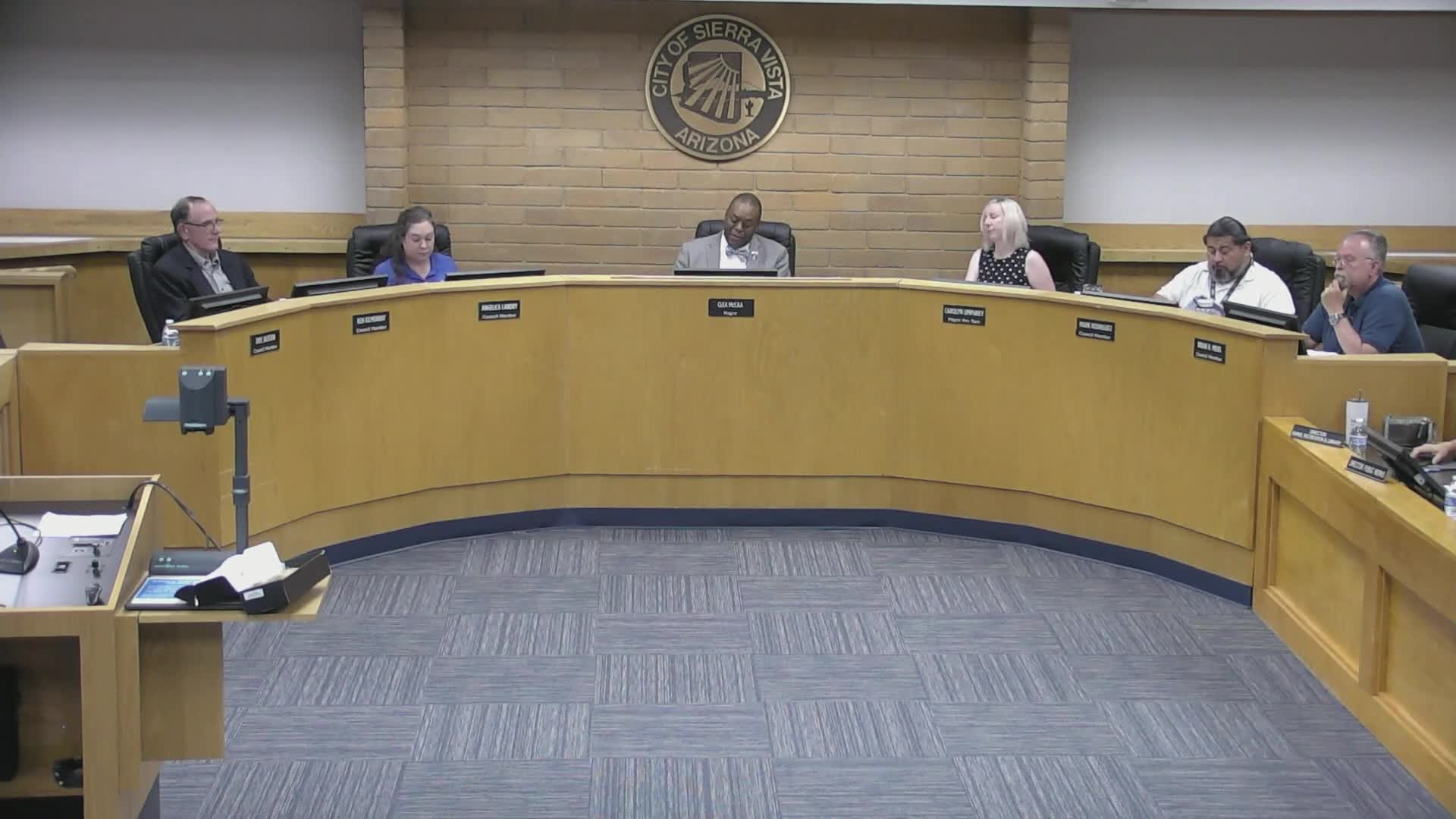 City council approves updated airport master plan and accepts FAA grants for apron and taxi-lane work