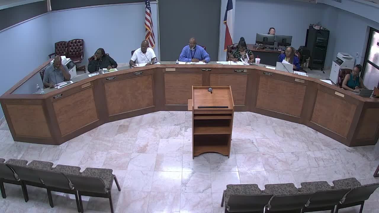 Council hears system‑migration issues, audit backlog and bank‑reconciliation steps