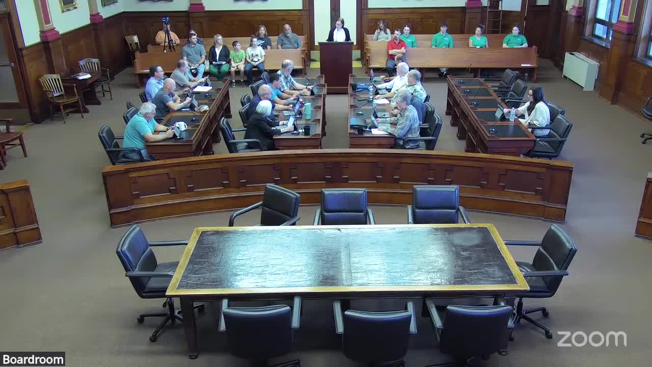 Planning commission tables R-2 chicken limits; board advances R-1 animal-cap rules to October