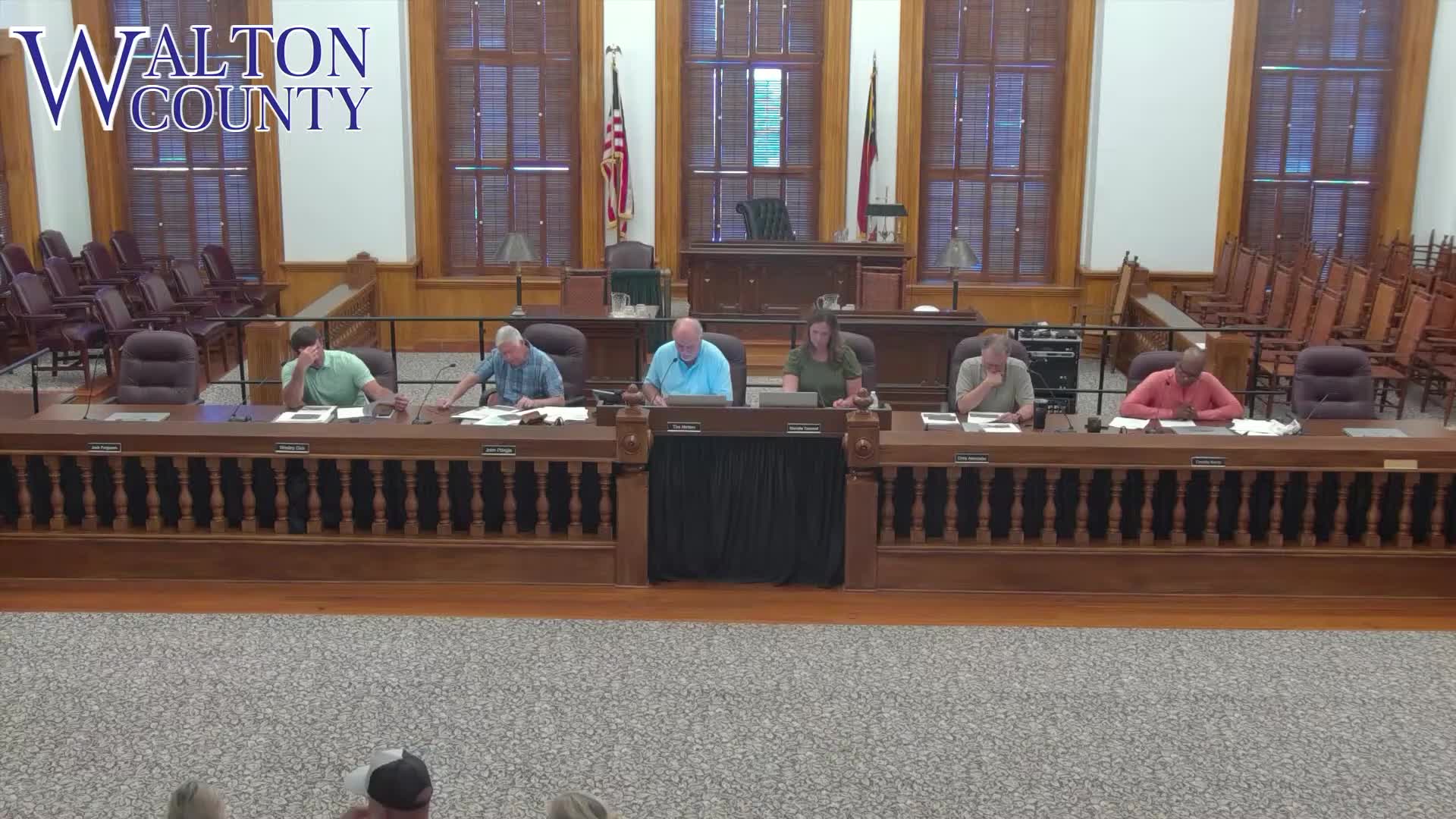 Commission backs Banks Crossing land‑use change and rezoning with entry and disclosure conditions