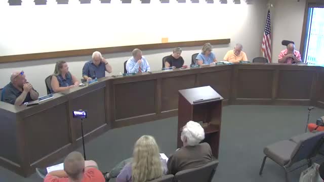 Council approves parks budget payment plan for holiday wreaths