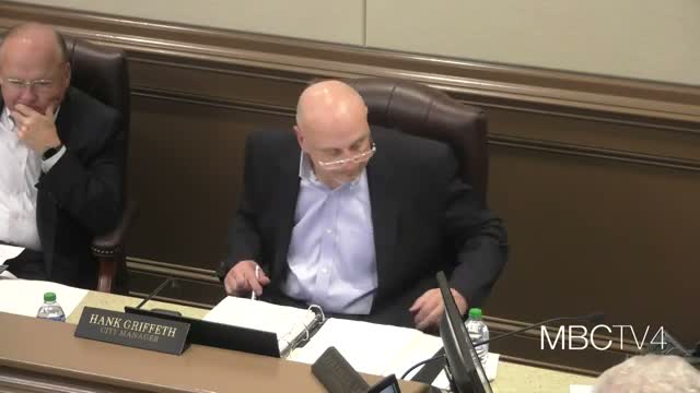 Pension committee supports switch to combined defined-contribution plan; council to consider in December